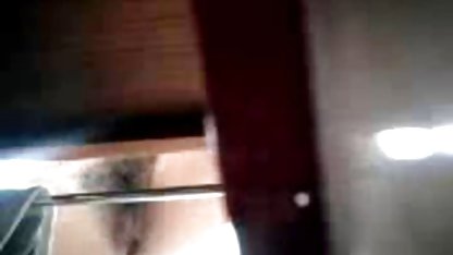 Lesbian menarik dengan penuh gairah menjilat indo hot sex 3gp topi bersemangat
