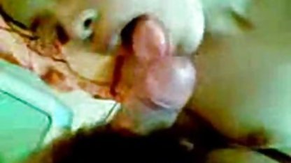 Seorang pria mesum dalam 3gp video porn indo keindahan vagina dengan pantat pasang di pantat