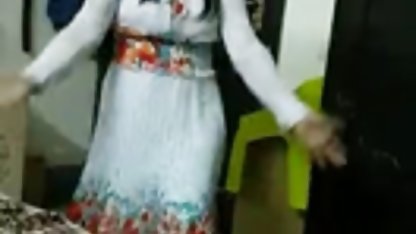 Pria kulit hitam mengintip nymph ramping di tumit xxx tkw indonesia
