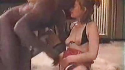 Elsa membentangkan kakinya yang ramping video sex pelajar indonesia dan dengan ceria menyentakkan tangannya