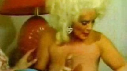 Masturbasi yang penuh gairah dari seorang gadis cantik video sex indonesia artis yang lembut