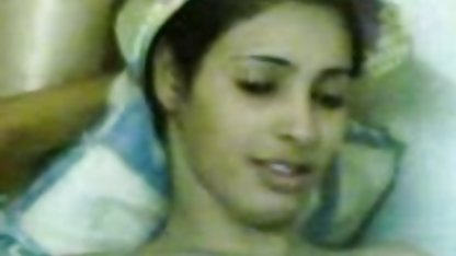 Gadis blowjob berpengalaman vidio sex artis indonesia mengisap ayam dalam pose 69
