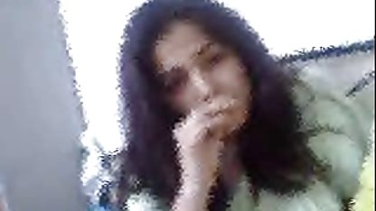 Natalie membelai payudara kecil seorang xxx bokeb indo pacar muda