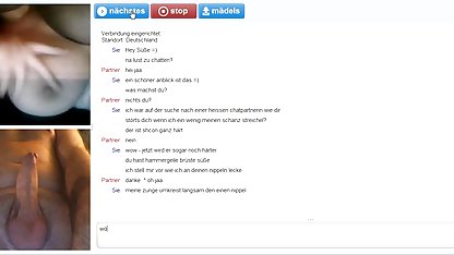 MILF matang menyebarkan kaki-kaki cantik di xxx mama indonesia atas meja