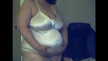 Budak yang taat video bokep indo xxx mendapatkan tumit dua wanita cantik
