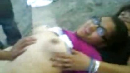 Ayam dewasa xxxx tante indonesia dan muda menunjukkan mainan seks yang kuat