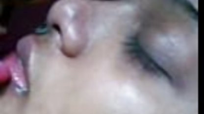 Terapis pijat Rusia membuat gudang porn indonesia yoni massage dan meniup klien