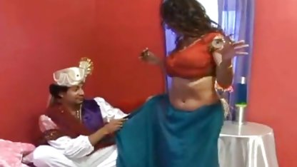 Gadis xxxx indonesia sex di stoking melompat pada penis pacar