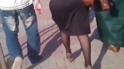 Jessica video sex indo jilbab panas di ruang tamu dengan seorang pria
