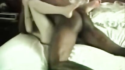 Es dingin perlahan meleleh di tubuh xxx bokep indo hot yang panas