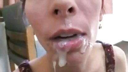 Gadis itu setuju untuk memberikan indo xxx 3gp blowjob dari 1 orang kepada temannya