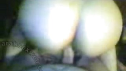 Video dari Janice Griffith indo porrn di stoking putih mengendarai ayam besar